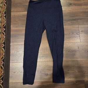 Lilly Pulitzer Luxletic 26" Weekender High Rise Low Tide Navy Twisted Up